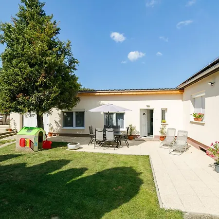 Сasa de vacaciones Cherry By Interhome *