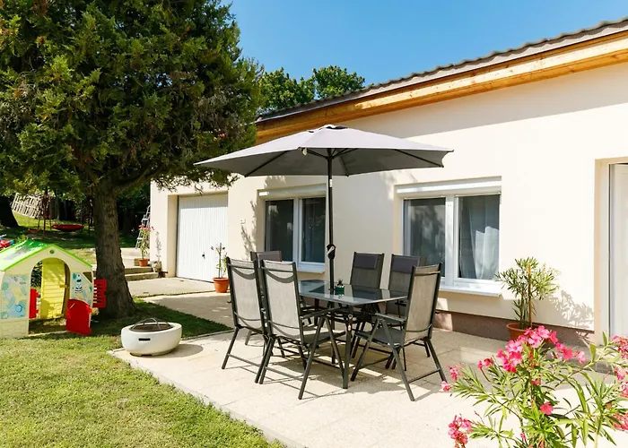 Holiday home Cherry By Interhome *